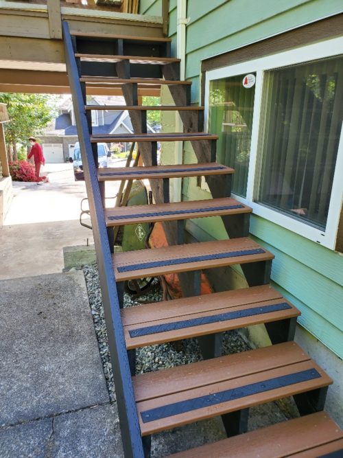 Stairs - DECK PROS | Construction & Railing Inc.